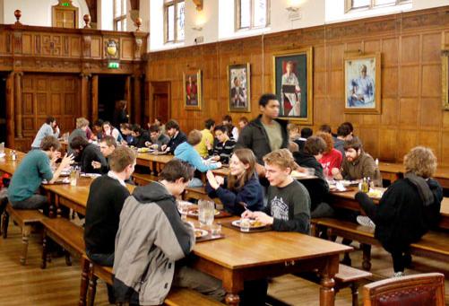 Caius students vote on overhaul in dining system | Varsity