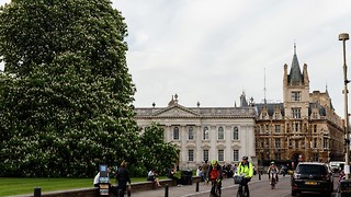 Cambridge introduces partial ban on staff-student relationships