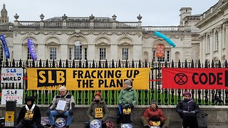 Climate activists bash Cambridge’s ‘toxic links’