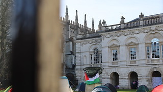 University threatens pro-Palestinian encampments with legal action