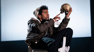 To watch or not to watch Hamlet ?