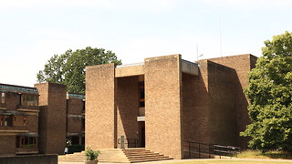 College rivalry should not become college snobbery