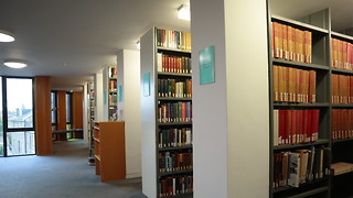 News in Brief: botched ballots, banned smartphones, and breaking Antarctic ice