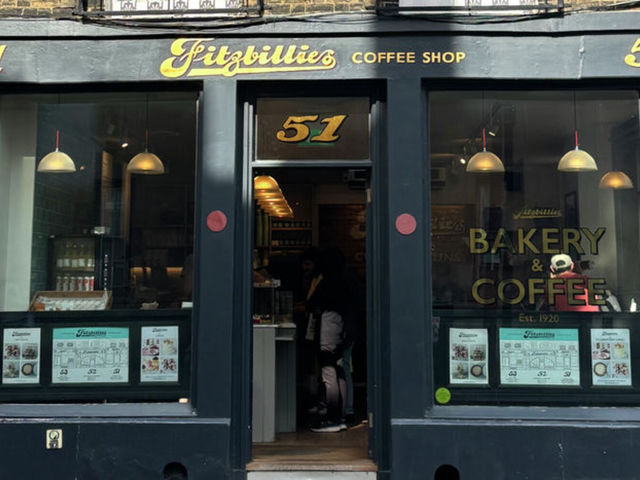 Treats, trinkets & thoughtful gifts