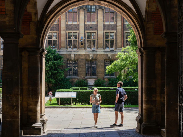 News In Brief: embryo errors, energy experts, and artistic ephiphanies