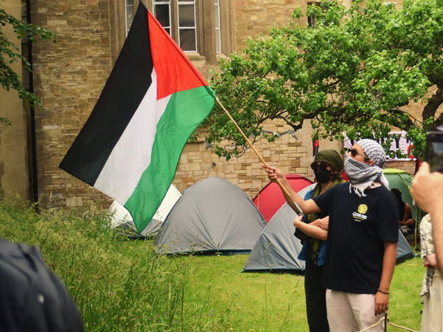 Arms divestment vote delayed