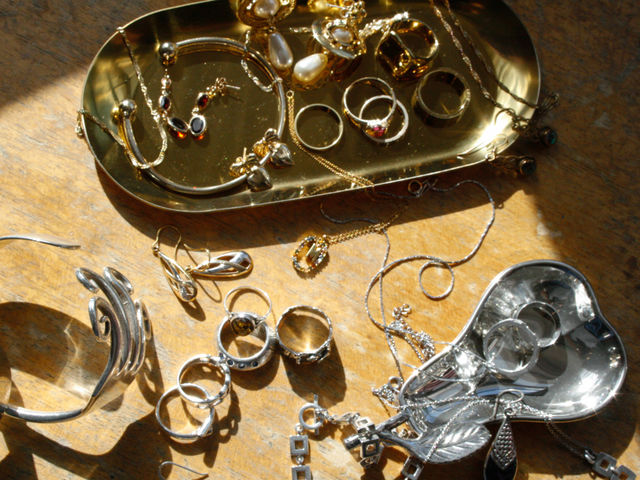 All that glitters is gold (or silver)