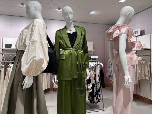Power dressing is nothing new