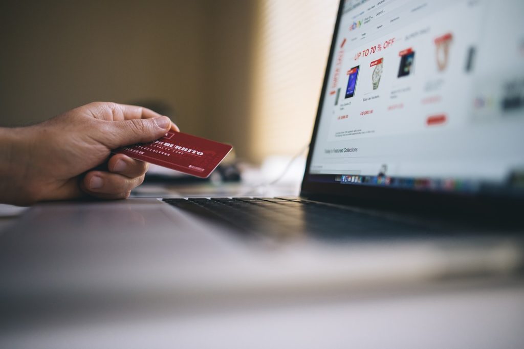 A person using an eCommerce website from Pixabay